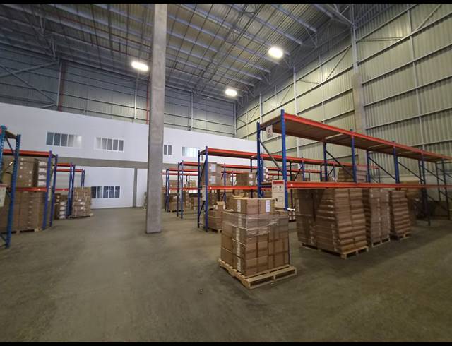 2,716M² WAREHOUSE TO LET IN HALFWAY GARDENS